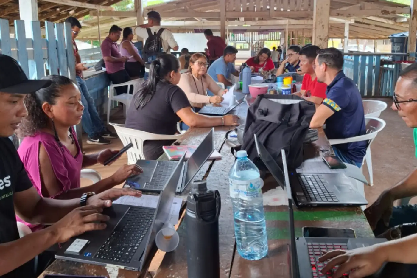 Equipes da Seed orientam escolas indígenas de Oiapoque sobre prestação de contas e documentação escolar