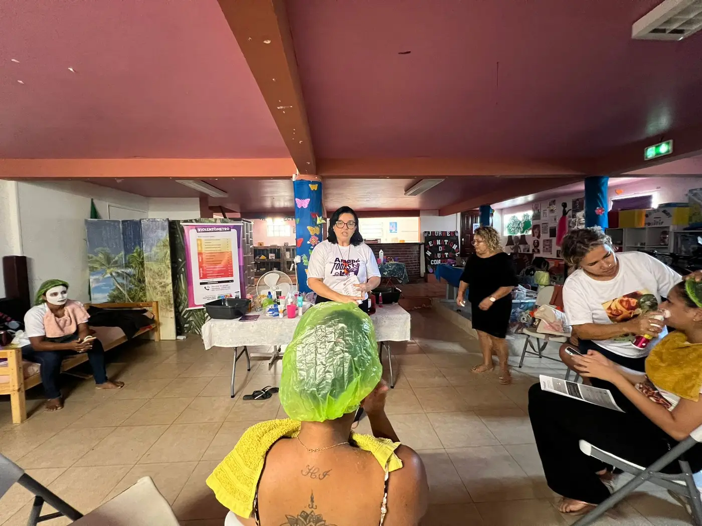 Psicóloga Ledyanne Sena Sousa palestra em Saint-Georges-de-l'Oyapock