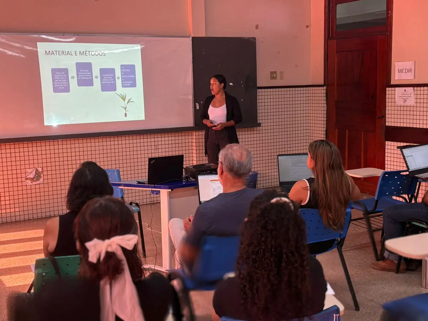 Os estudantes foram avaliados por bancas de professores e os melhores trabalhos serão premiados no dia 22 de outubro