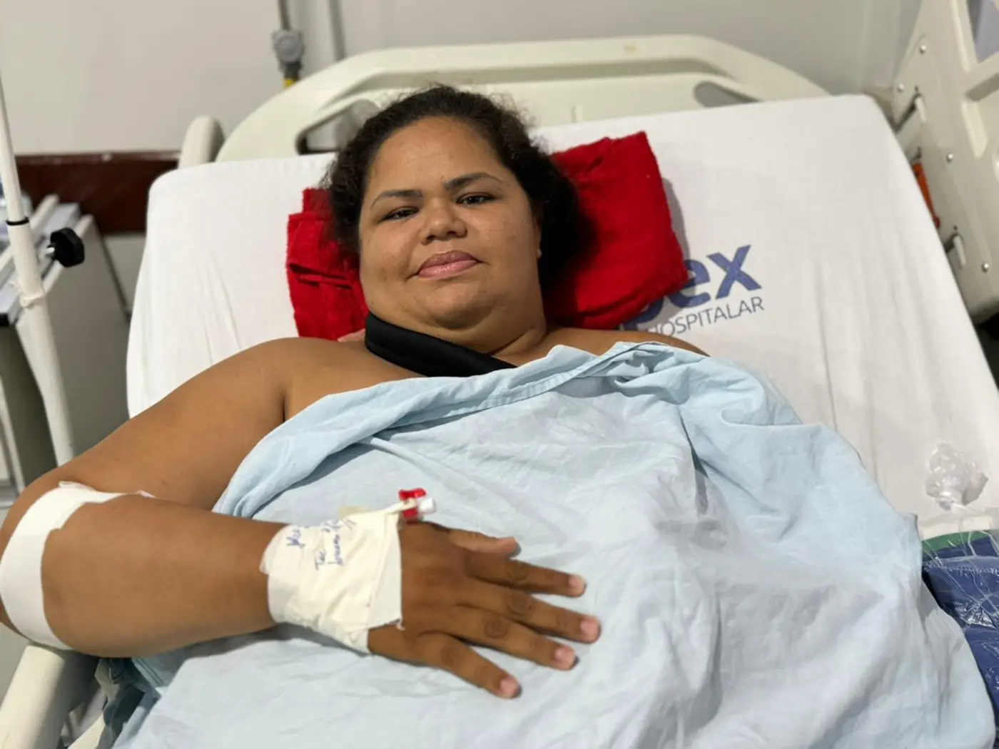 Ana Karollina passou por três cirurgias em menos de dez dias
