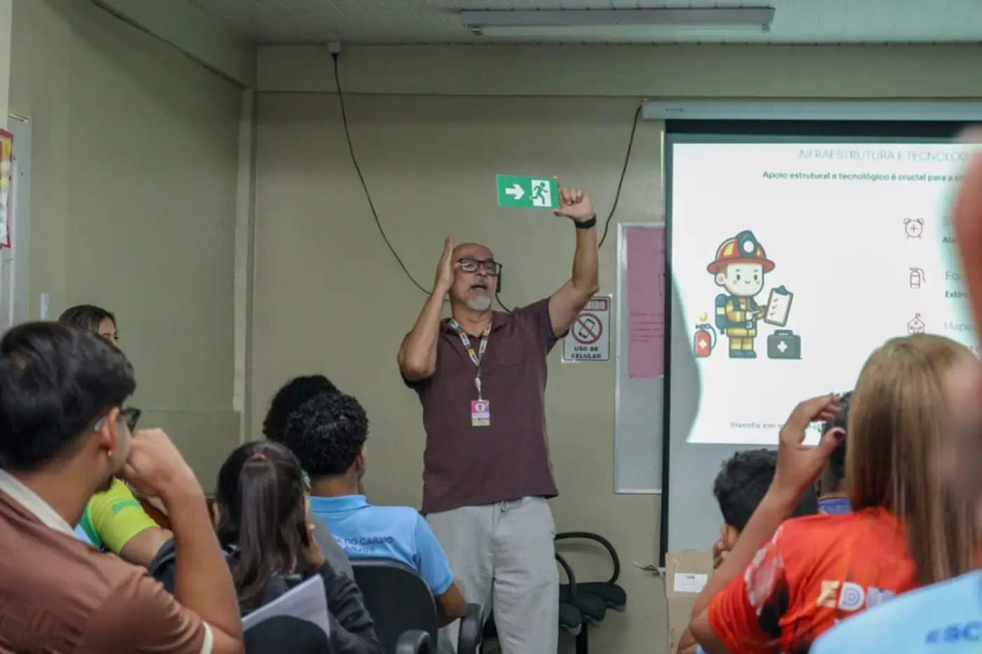 Atividade de simulação faz parte do programa Escola Segura