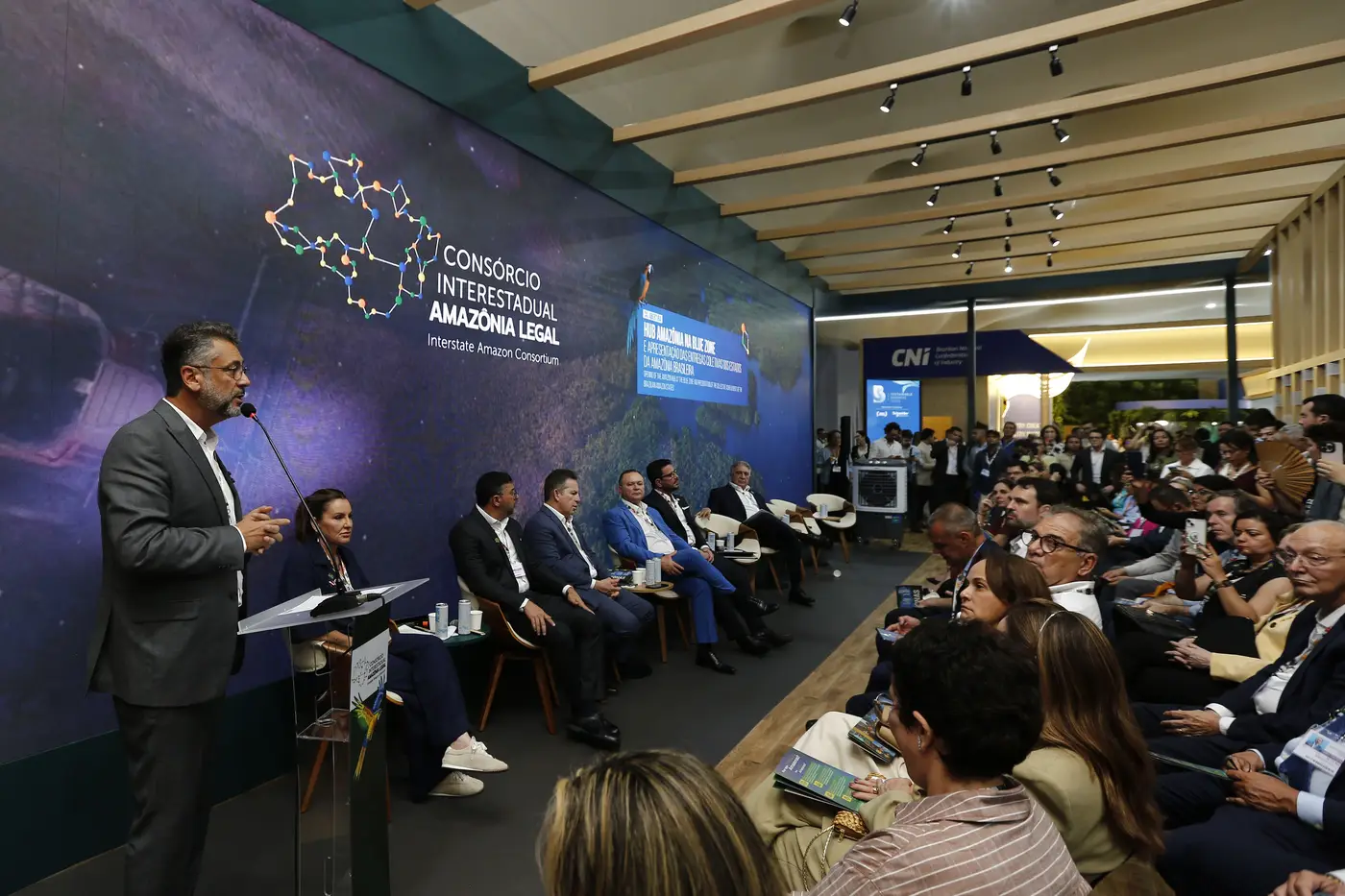 Governador Clécio Luís apresentou no HUB Amazônia os principais projetos levados pelo Amapá para a COP30