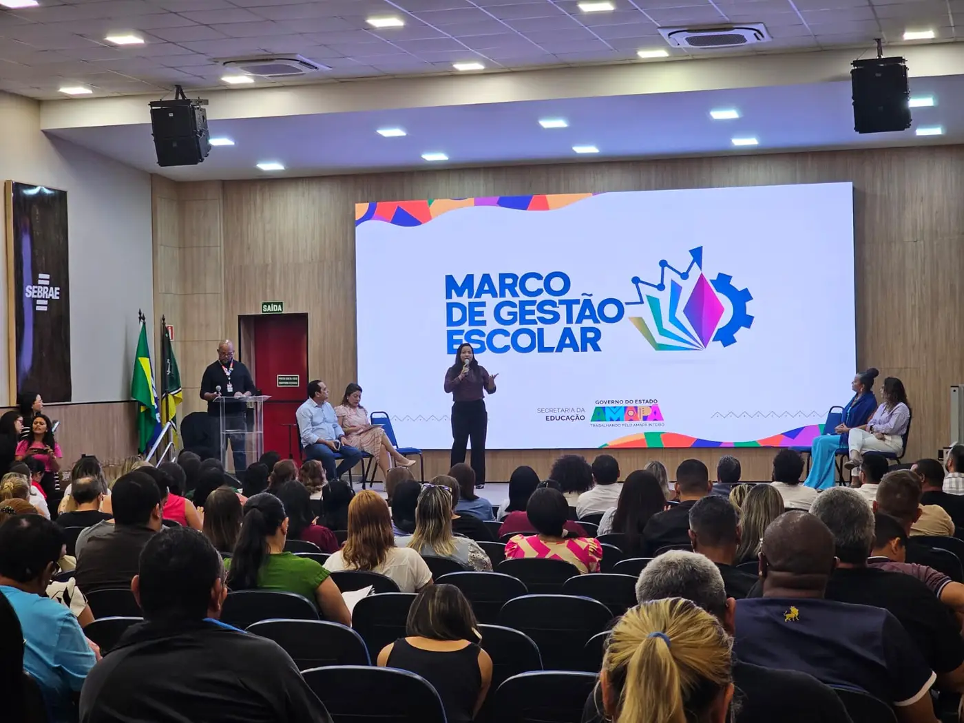O documento servirá para orientar atuação dos gestores, além de subsidiar políticas de desenvolvimento das escolas estaduais