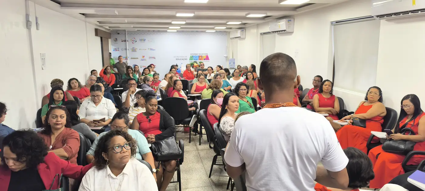 Servidores da educação fizeram um levantamento das ações realizadas em 2025