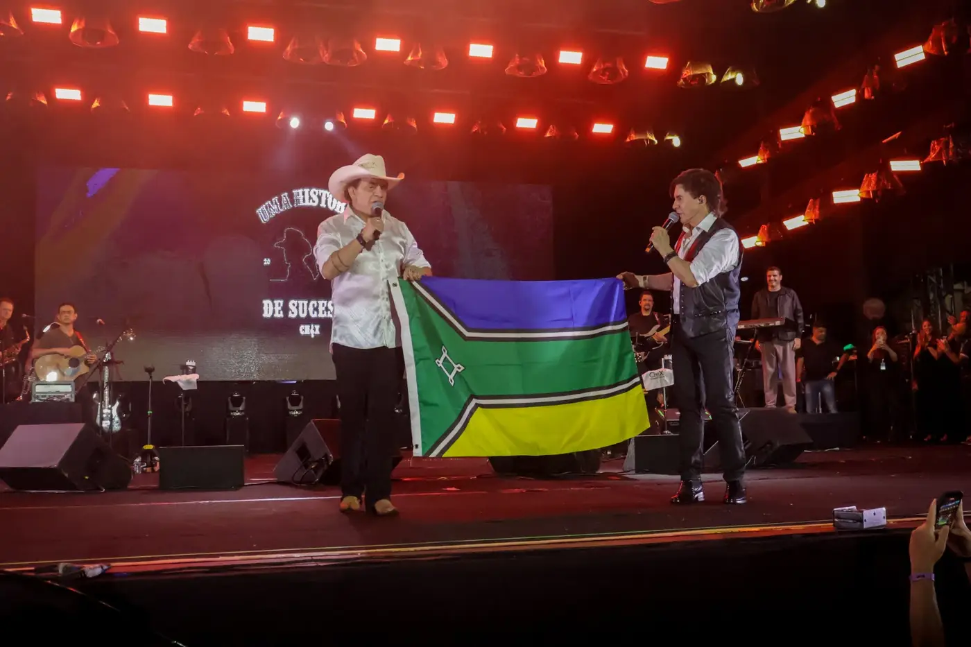 O show gratuito, realizado pelo Governo do Amapá, reuniu um público apaixonado de todas as idades