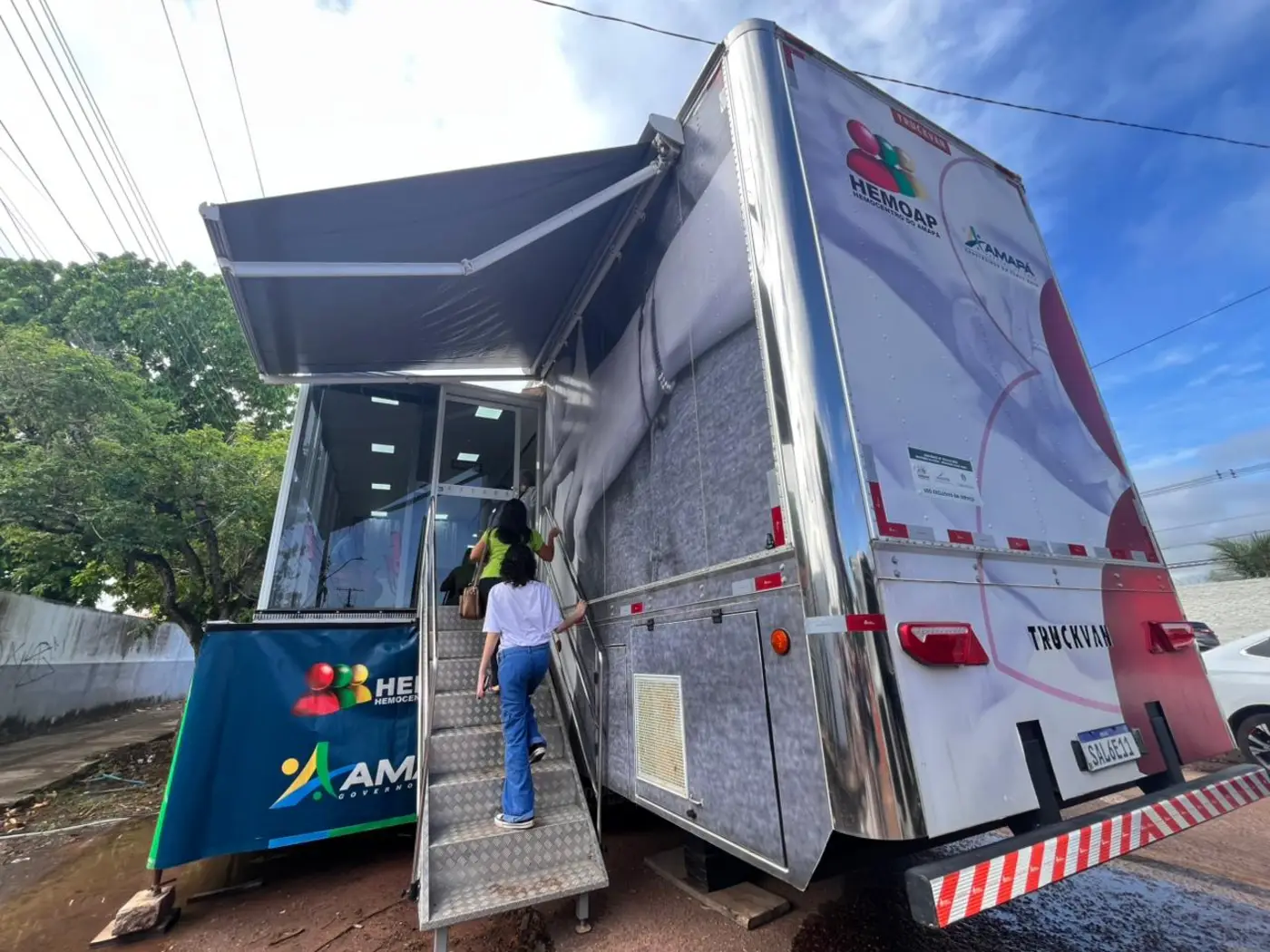 A ação também busca conscientizar a população sobre a importância da doação regular de sangue.