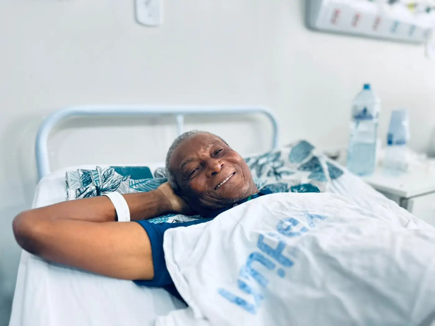 João Dias, de 78 anos, realizou procedimento em poucos dias e apresenta boa evolução no pós-operatório