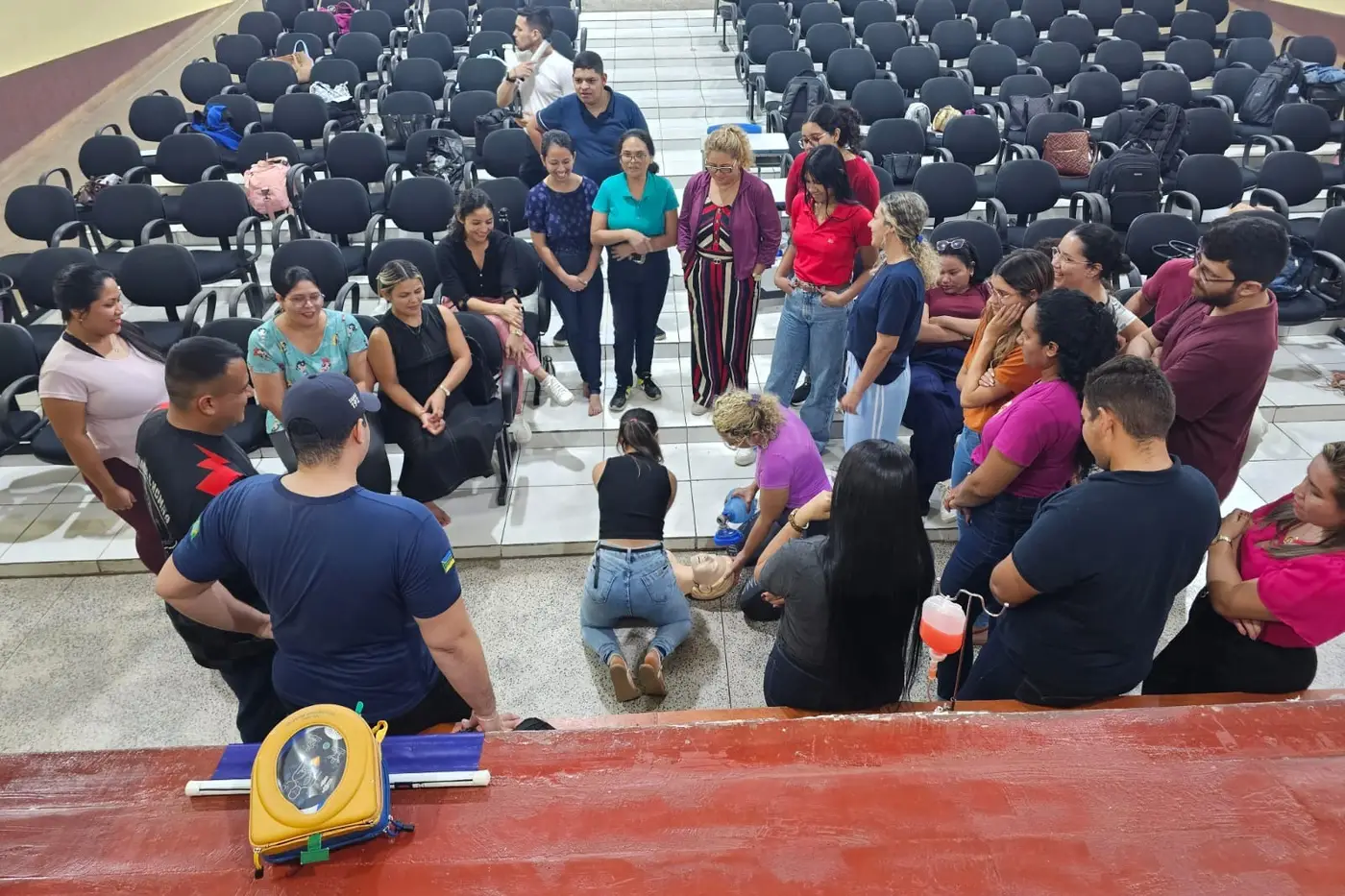 Capacitação está sendo ofertada para 92 cuidadores divididos em duas turmas em dois dias diferentes