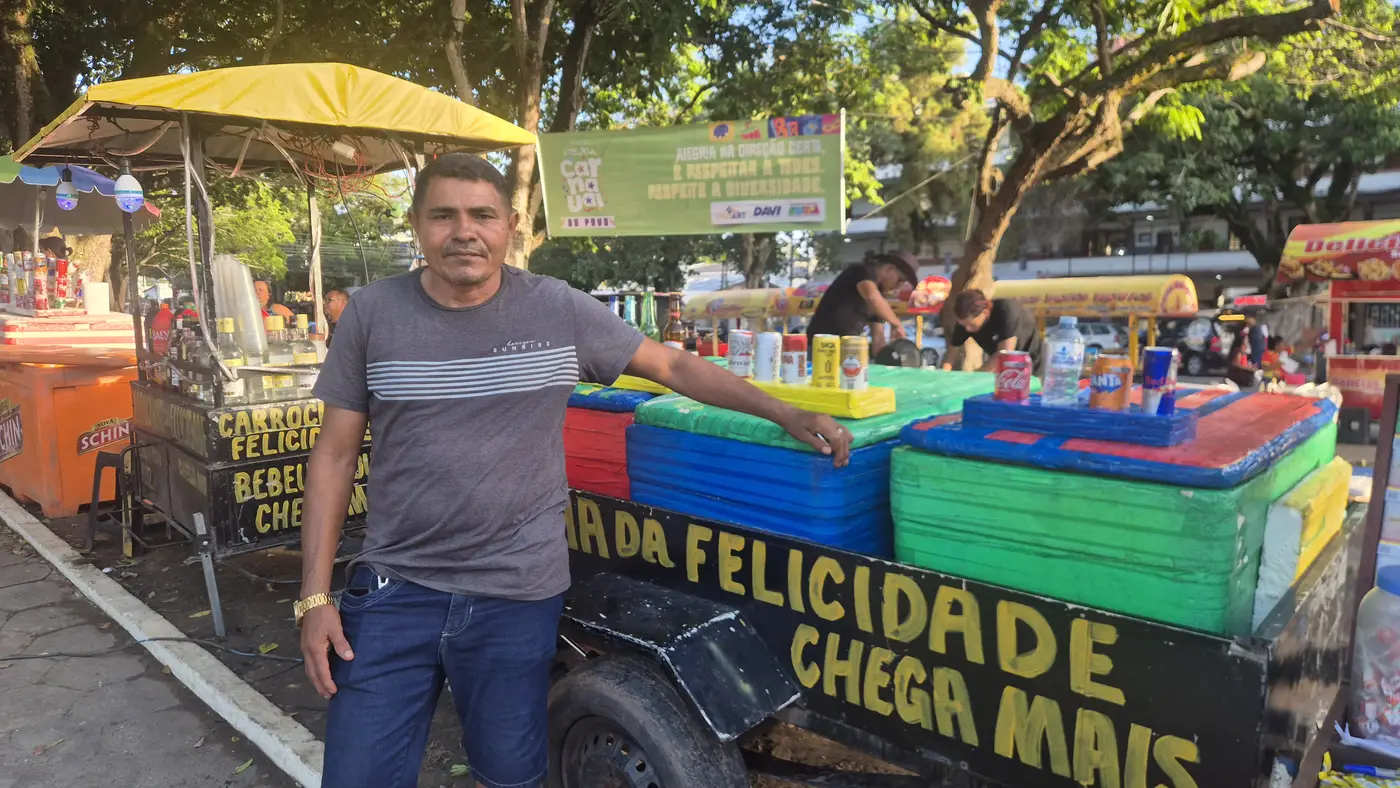 Antônio Maria, vendedor de bebidas há mais de 10 anos demonstrou felicidade pelo início das vendas do carnaval