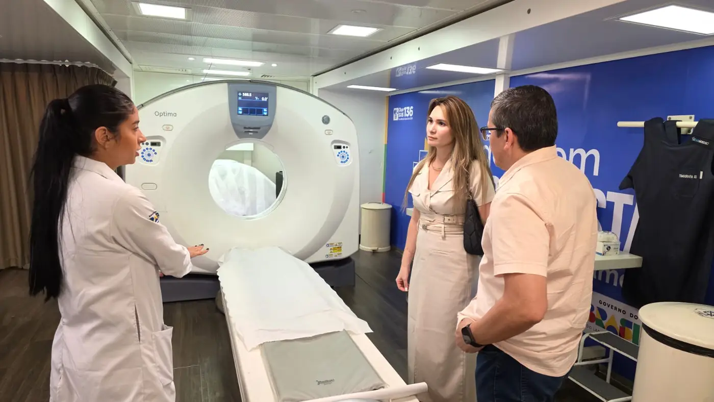 Totalmente equipada e com equipe multiprofissional, a unidade móvel ofertará tomografias computadorizada para pacientes do Sistema Único de Saúde