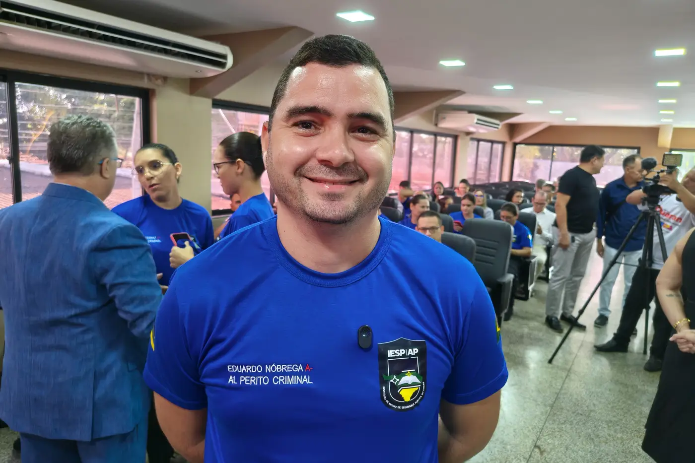 Eduardo Moura comemorou a realização do sonho nesta segunda-feira, 16