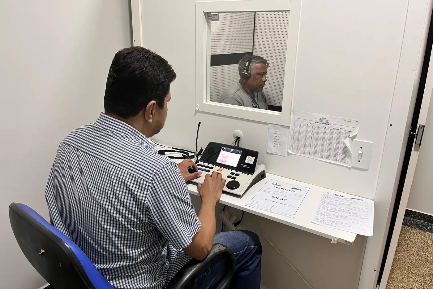 O Serviço de Saúde auditiva do Creap oferece exames audiológicos completos, diagnóstico e acompanhamento contínuo dos pacientes
