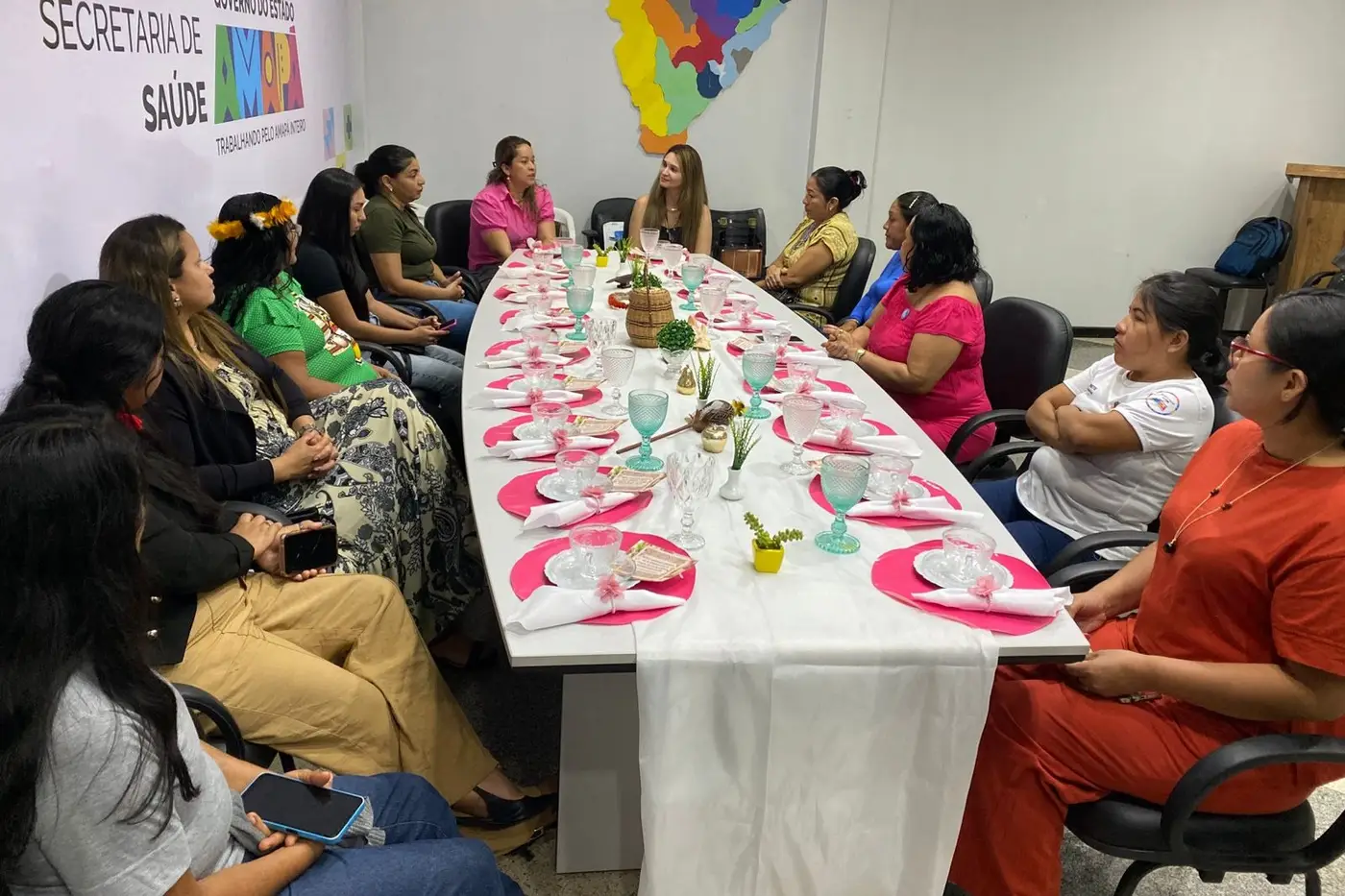 ″De mulher para mulher″. Encontro inédito na Sesa serviu para acolher e conhecer as questões enfrentadas pelas mulheres indígenas que impedem o acesso integral à saúde