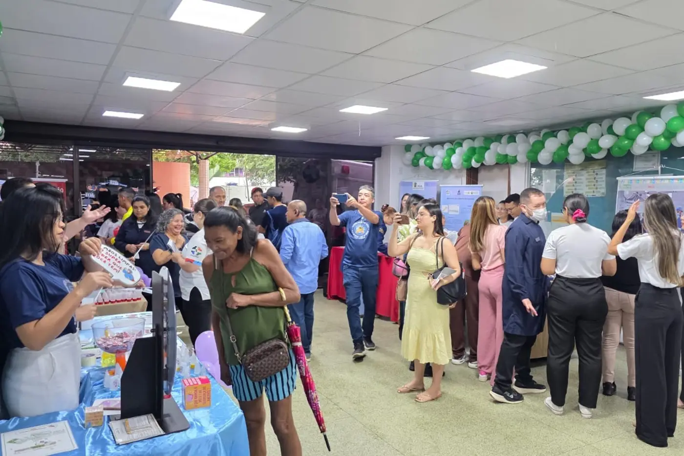 A ação reuniu profissionais, usuários e acompanhantes em um momento de troca de experiências e fortalecimento das práticas de saúde