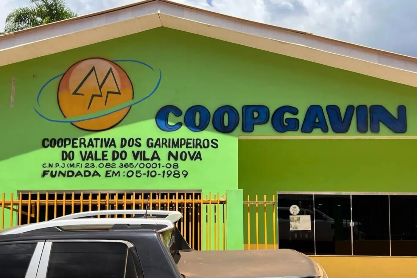 O laboratório entregue à COOPGAVIN vai apoiar o beneficiamento mineral e ampliar a produção local