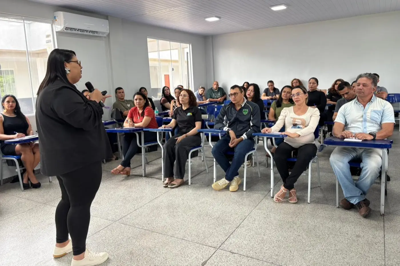 Curso ocorre até sexta-feira, 17, no Instituto de Ensino de Segurança Pública