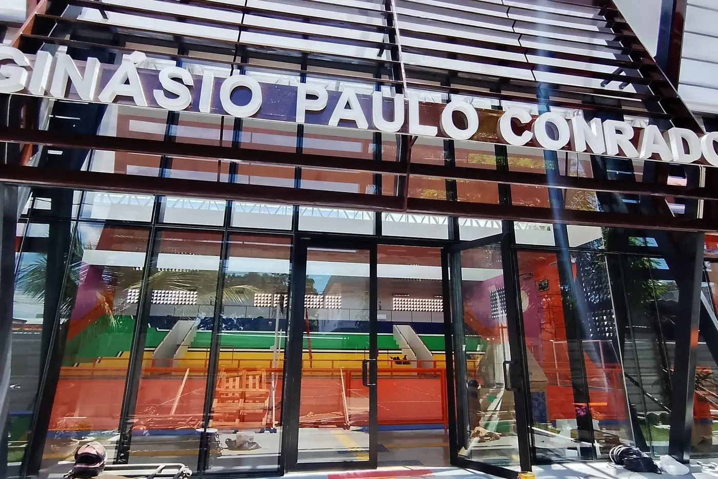 O novo Ginásio Paulo Conrado totalmente reconstruído