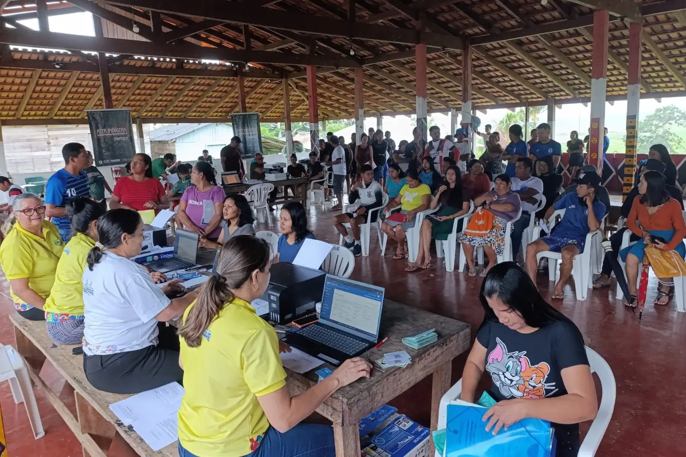 Indígenas de Oiapoque começam a receber a primeira parcela do Fomento Rural
