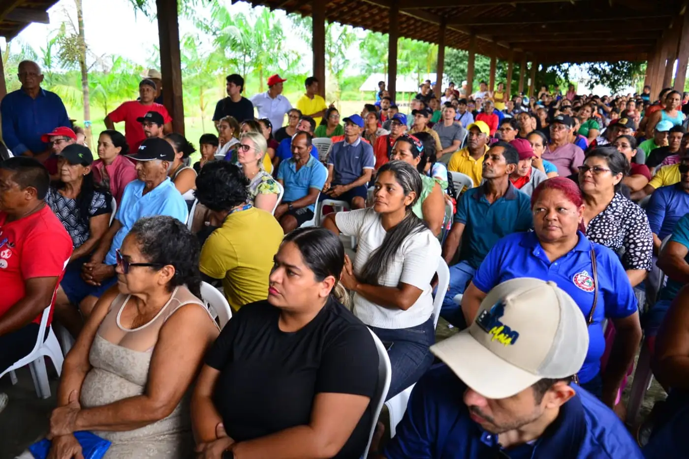 A entrega ocorreu em razão da situação que afeta os plantios da região, devido às pragas da mandiocultura