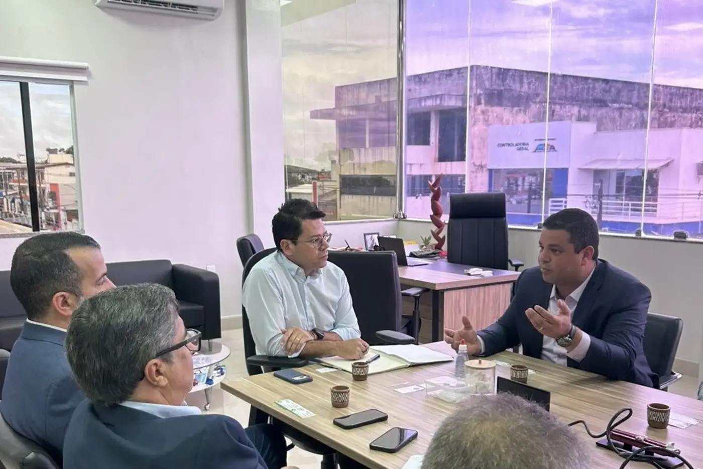 As prospecções realizadas por empresas nacionais e internacionais apontam o Amapá como uma das novas fronteiras energéticas do mundo.