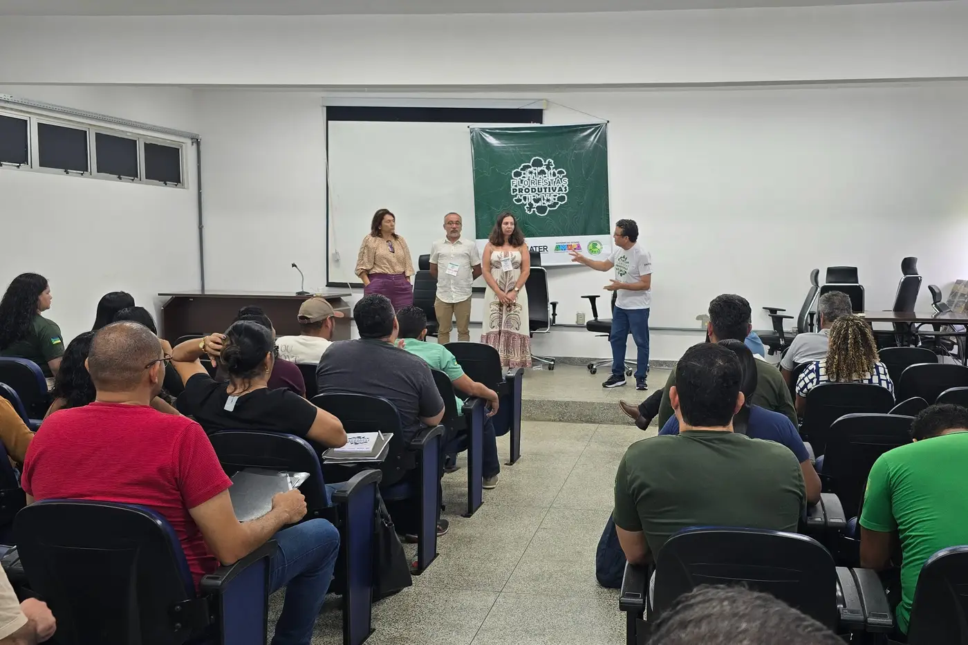 Curso Instrumental Florestas Produtivas acontece de 15 a 19 de junho na Unifap