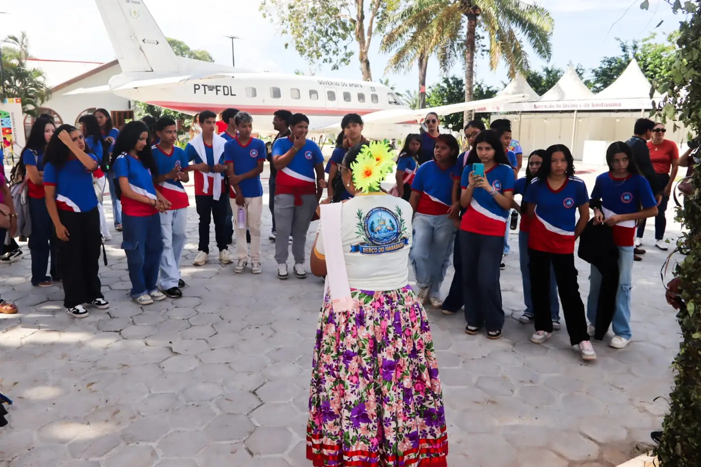 Alunos da Escola Estadual Edgar Lino da Silva participam de palestras sobre o Marabaixo e fazem visita ao Parque Residência