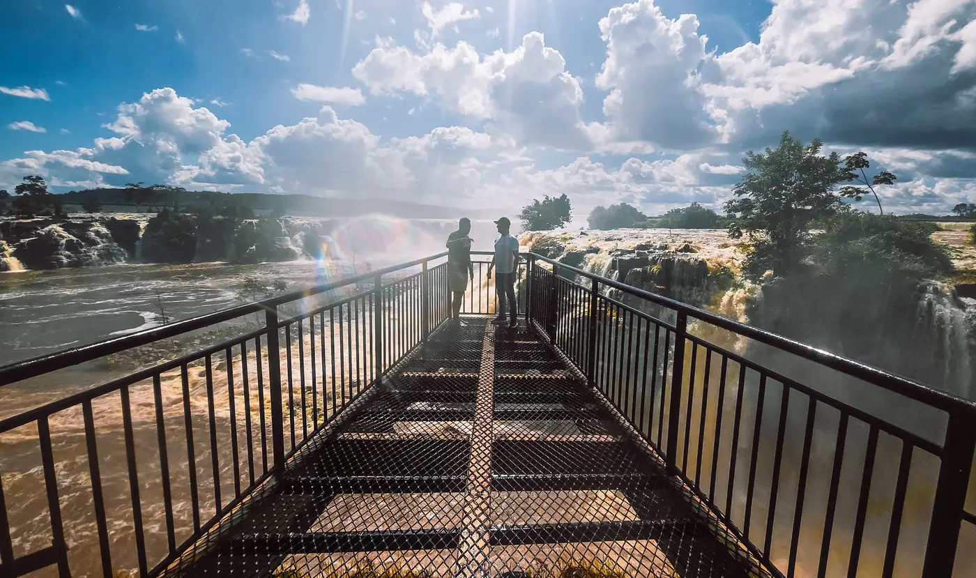Governador Clécio Luís vistoria conclusão do mirante da Cachoeira de Santo Antônio, em Laranjal do Jari