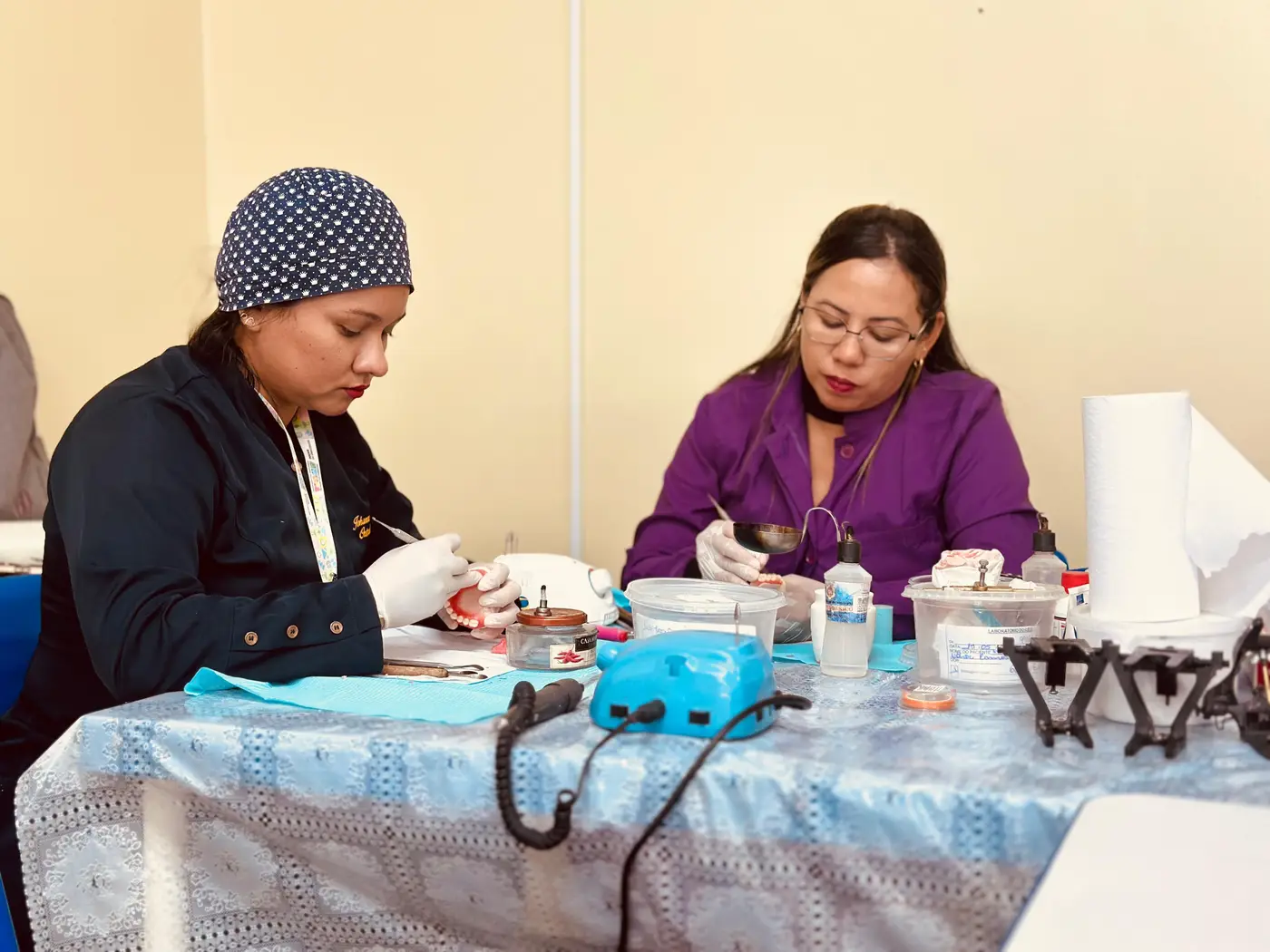 Equipe da Sesa permaneceu na comunidade de São Joaquim do Pacuí para realizar os ajustes finais necessários nas próteses dentárias dos pacientes da ação do Programa Mais Sorriso