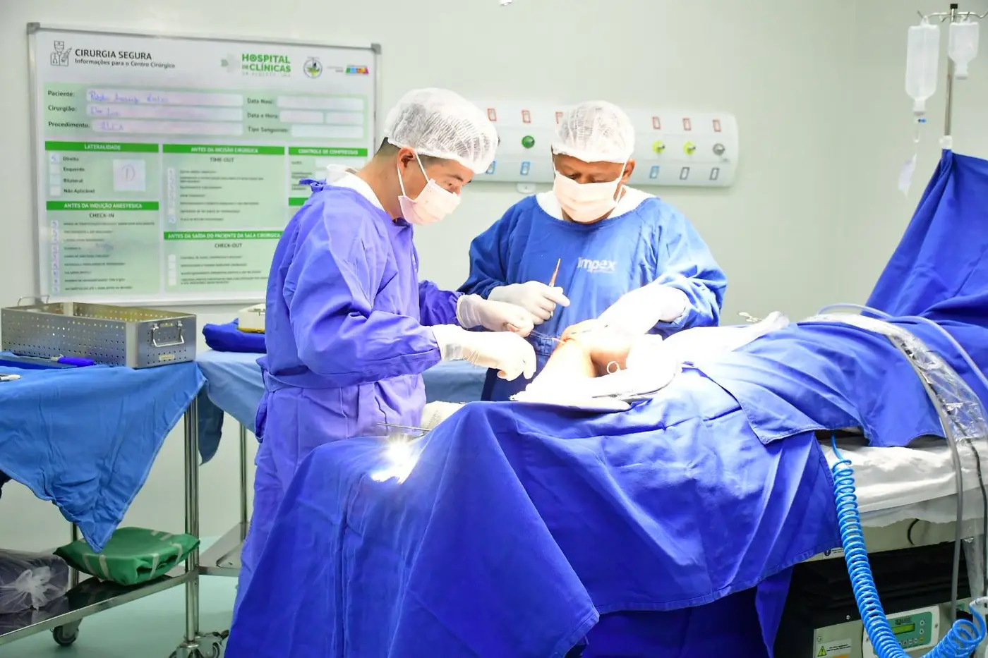 Fluxo reúne atenção básica, encaminhamento, cadastro, regulação e avaliação especializada até a preparação para cirurgias eletivas, quando indicadas.