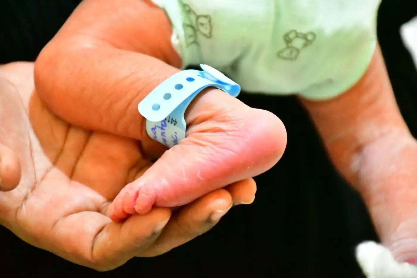 Hospital da Mulher Mãe Luzia (HMML), oferece assistência às mulheres e aos recém-nascidos desde a chegada à maternidade até a alta hospitalar